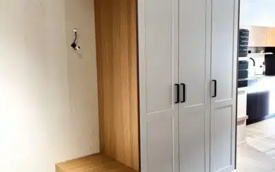 Garderobenschrank