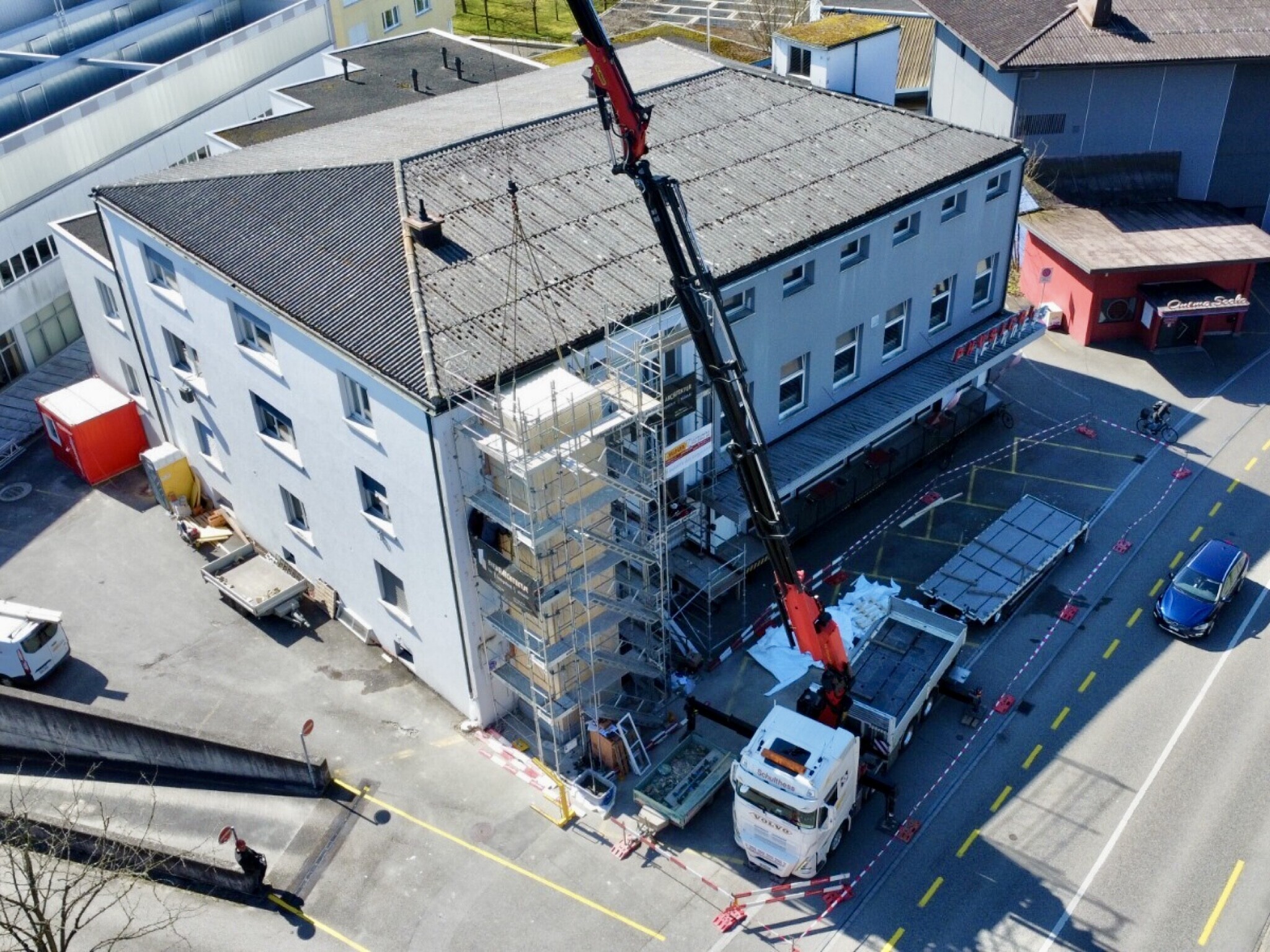 Liftschacht aufrichten in Zofingen